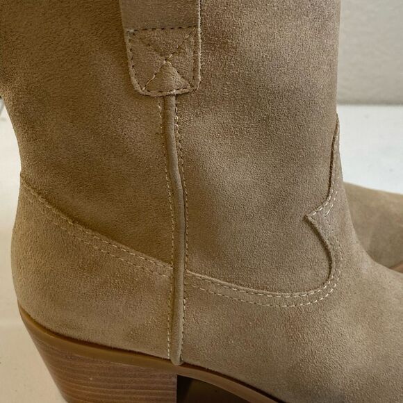 NIB Lisa Vicky Women’s Sway V Taupe Split Suede Short Pull On Boots - Size 7 - Picture 7 of 13